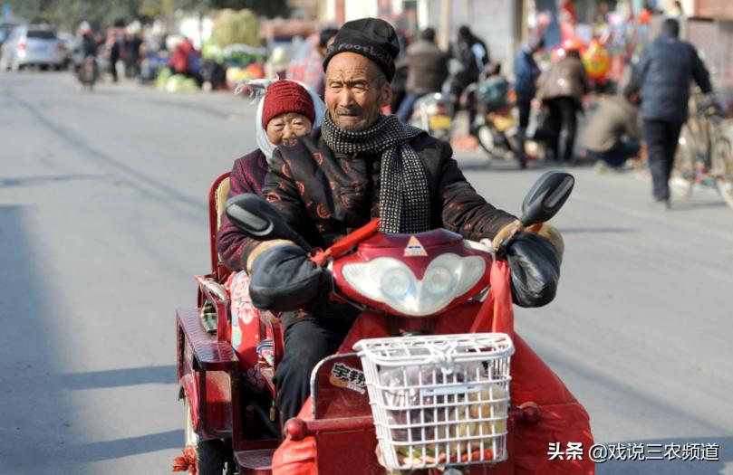 几个月的宝宝不落地醒,几个月的宝宝不落地醒，新手父母的指南