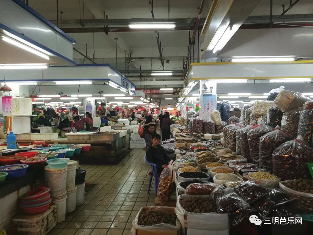 呼市床上用品批发市场,呼市床上用品批发市场，繁荣的商贸景象与多元的发展潜力